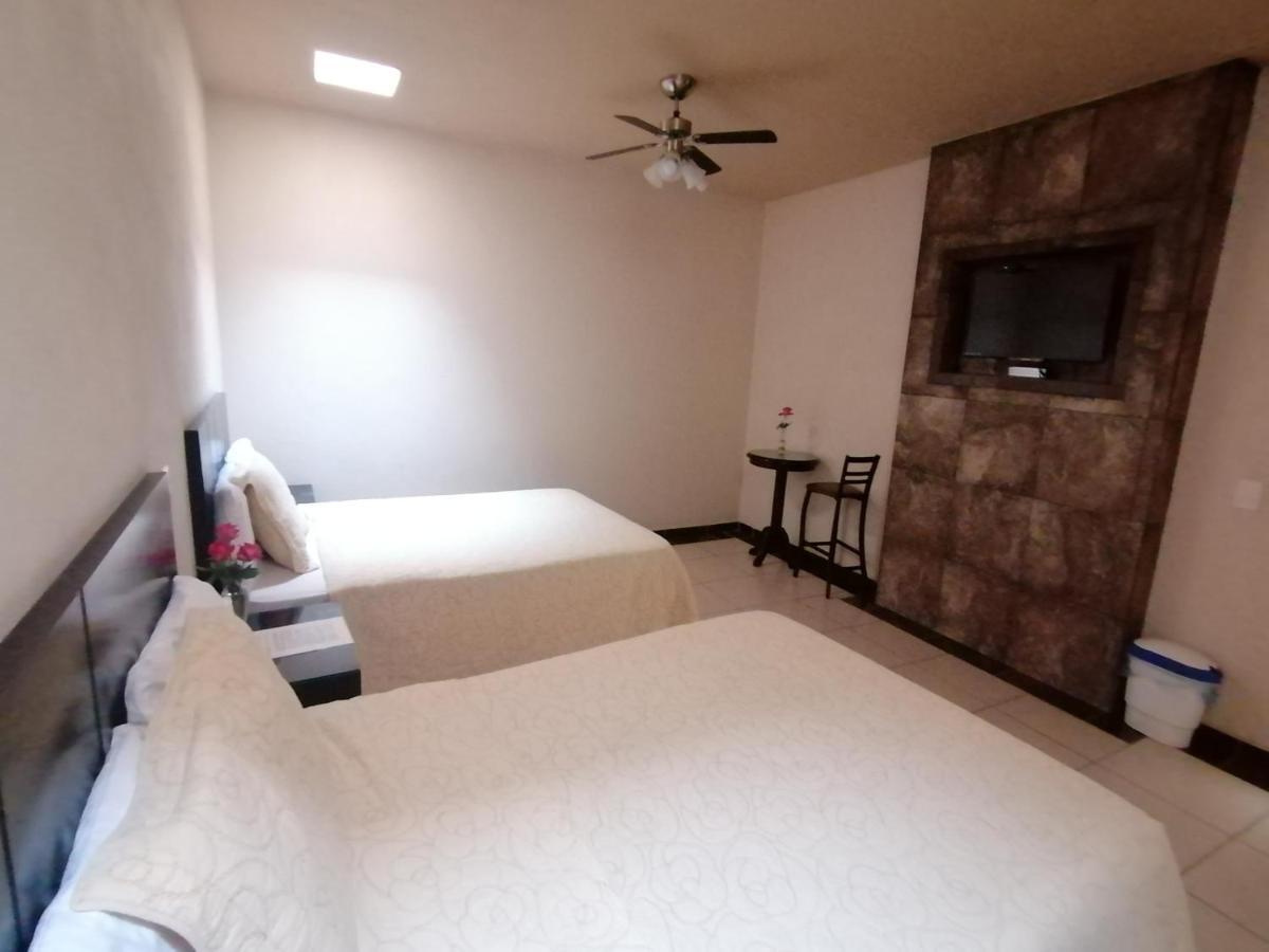 Hotel Pena Real ベルナル エクステリア 写真